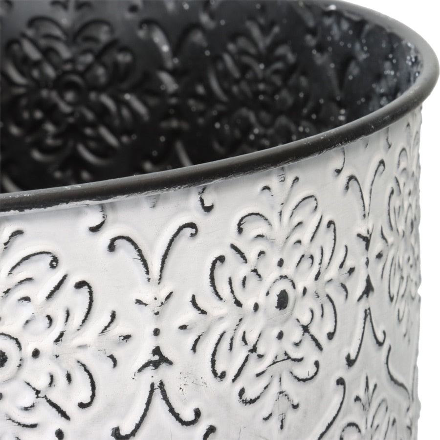 Set 3 Nested French Chic Pot planters on Legs 28x53cm - Image 3