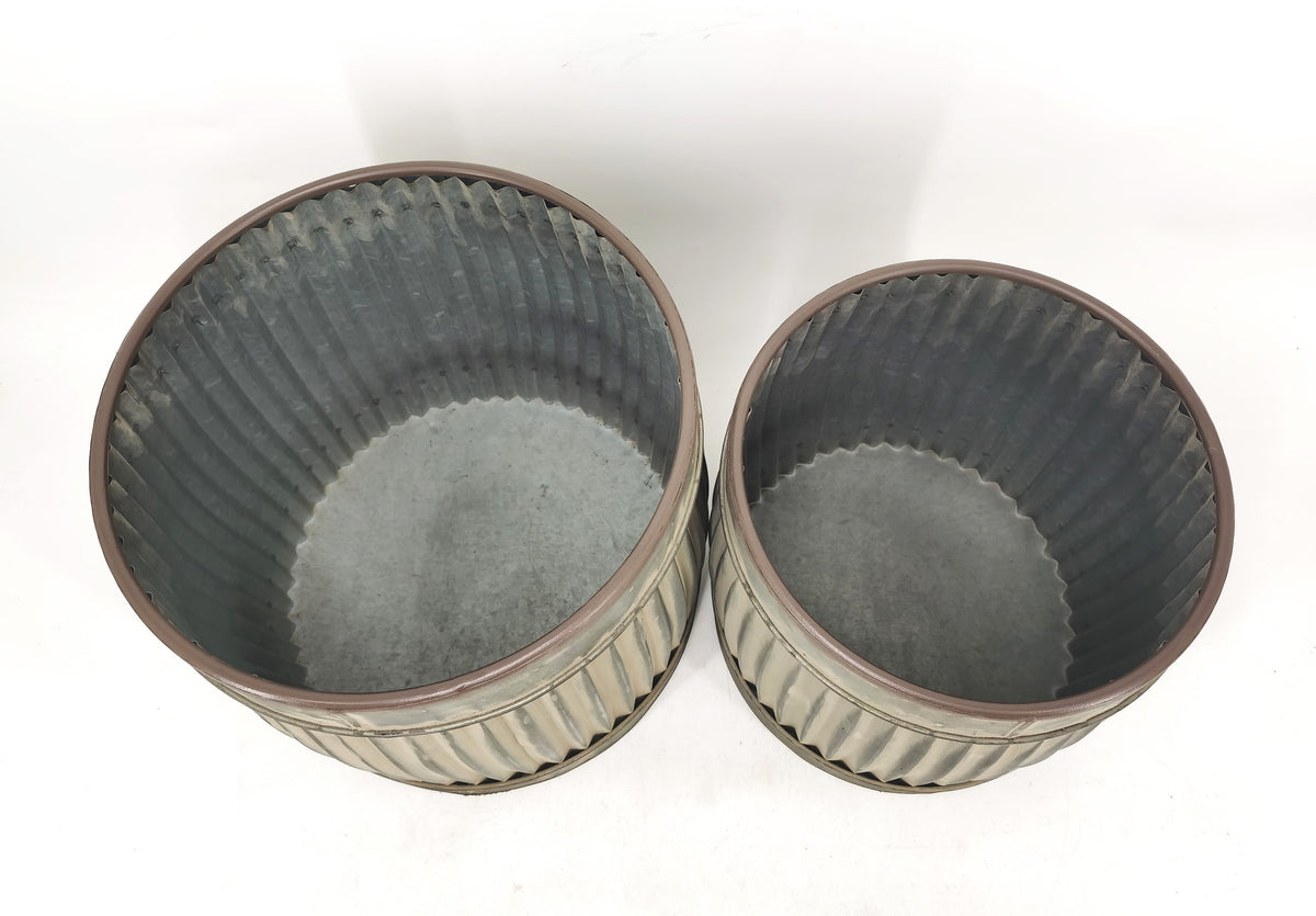 Set 2 Nested 'Vintage Garden' Planters / Bins 30cm, 24cm - Image 2