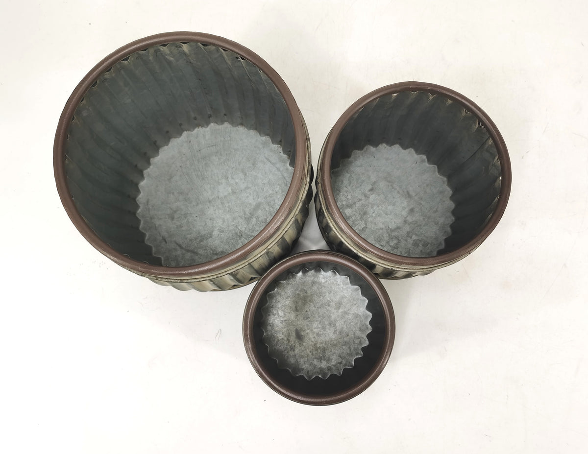 Set 3 Nested Vintage Planters / Bins 27cm, 20cm, 13cm - Image 3