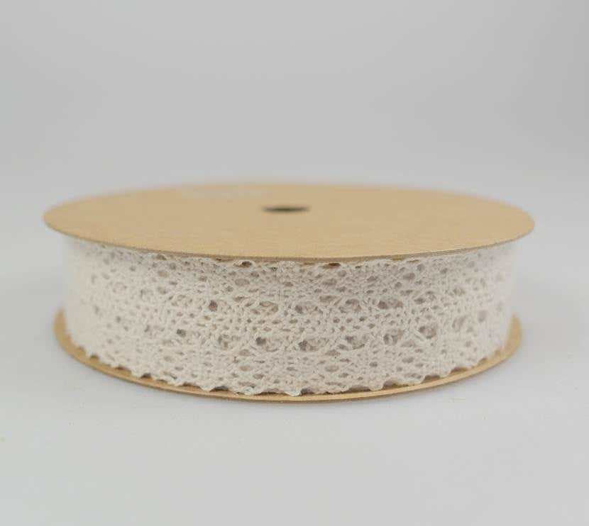 bulk 48 3m Cotton Lace Ribbon 28mm w/ Display Box
