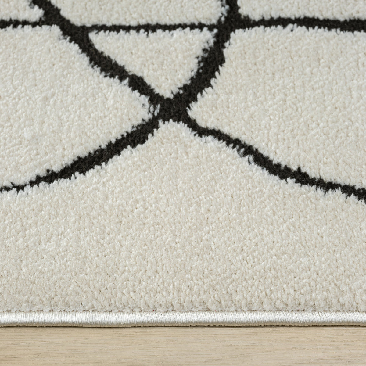 Admire 661 Ivory Contemporary Rug