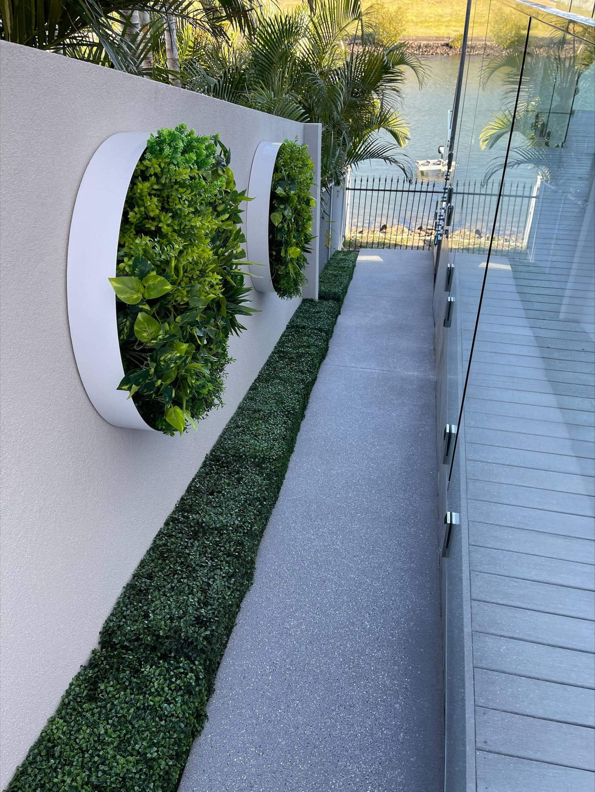 Portable Boxwood Hedge UV Resistant 25cm High 100cm Long - Image 5