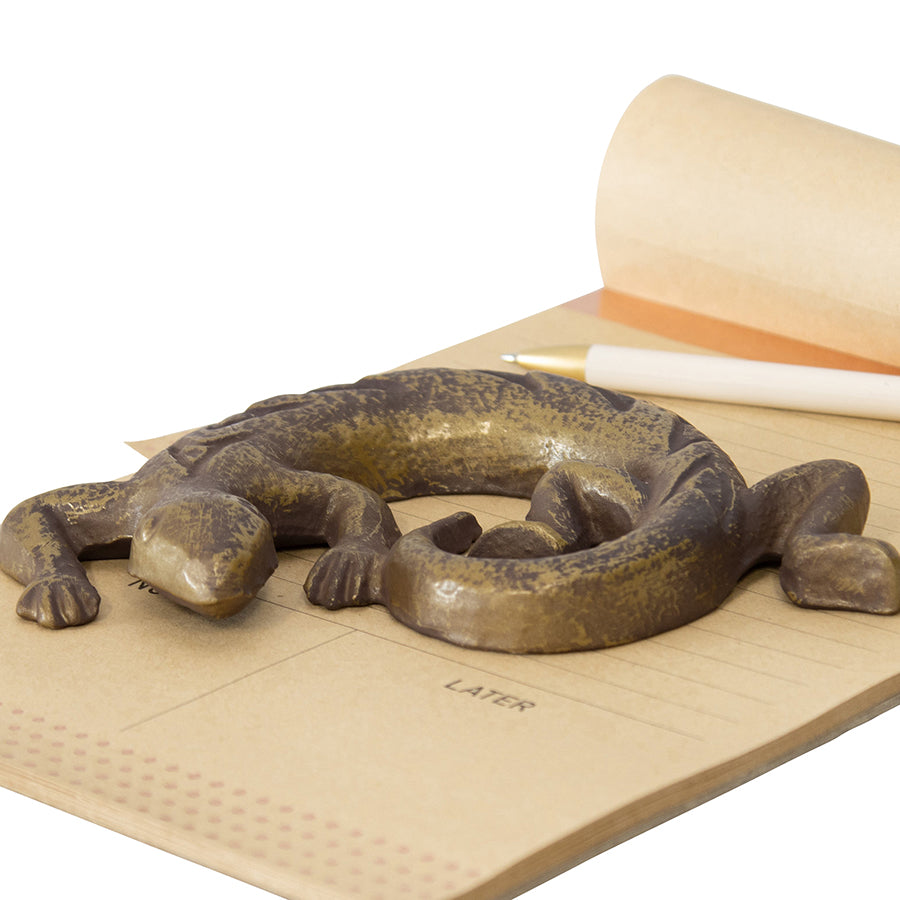 Curled Up Gecko Paperweight Decor 17cm - Image 2