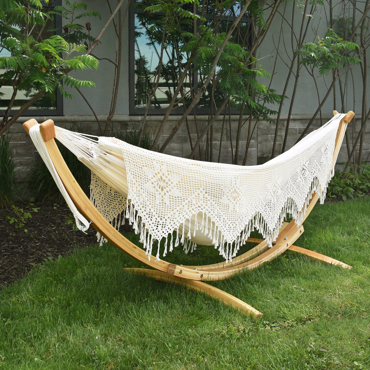 Vivere Solid Pine Arc Hammock Stand (10ft/305 cm) - Natural