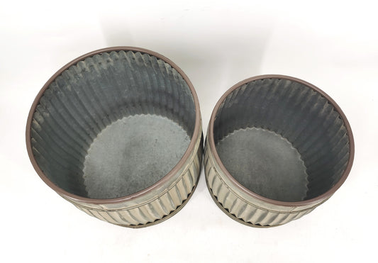 Set 2 Nested 'Vintage Garden' Planters / Bins 30cm, 24cm - Image 2