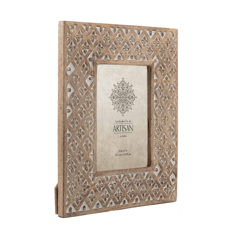 Handcrafted 5x7in 'Diamond Flower' Photoframe 29cm - Image 4