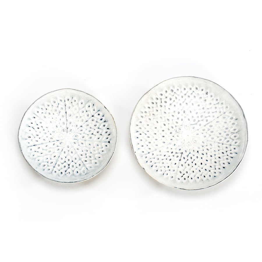 Set 2 Metal Punched Bowls Candle Plate 15cm - Image 2