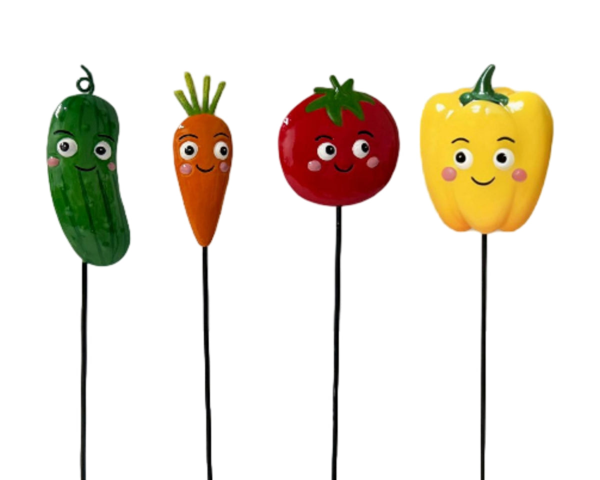 Bulk 24 Metal Mini Fruit And Vegetable Garden Stake 7x30cm 4 Asst