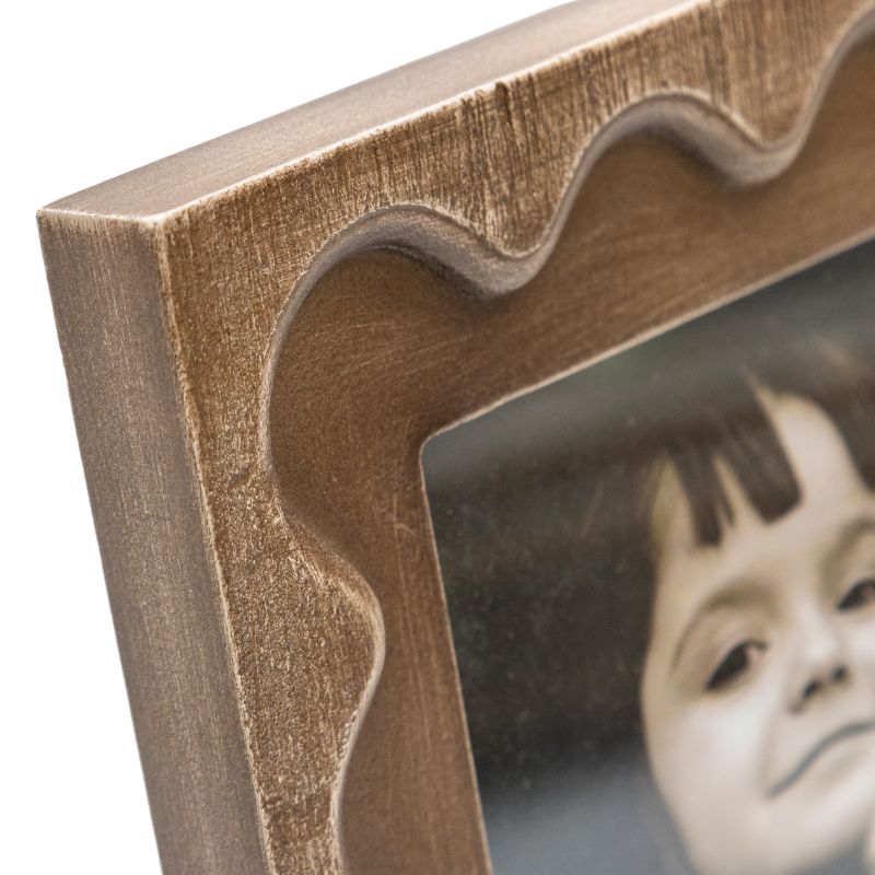 Designer Photo Frame 18cm - Image 4