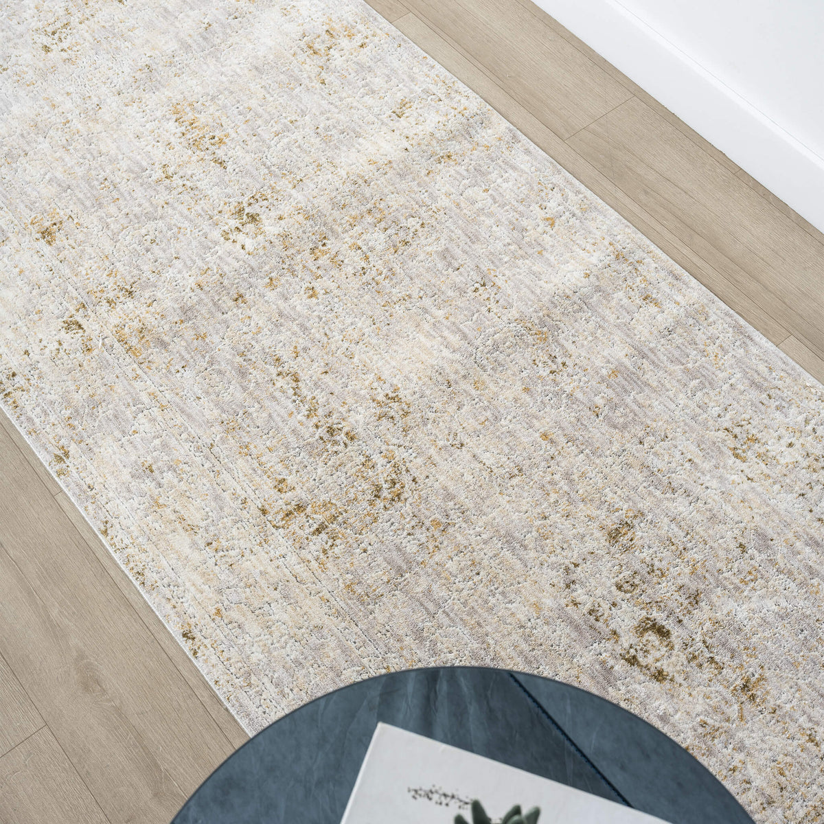 Adelia 645 Pearl Modern Hallway Runner