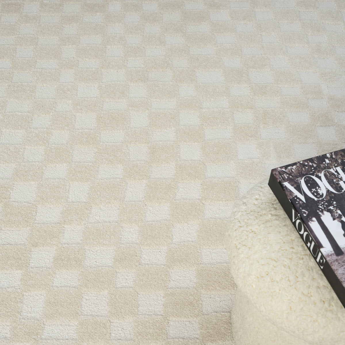 Admire 665 Linen Contemporary Rug