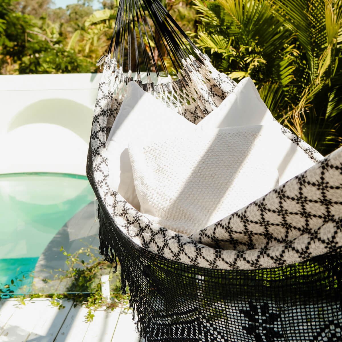 Vivere Authentic Brazilian Luxury Hammock - Luxo