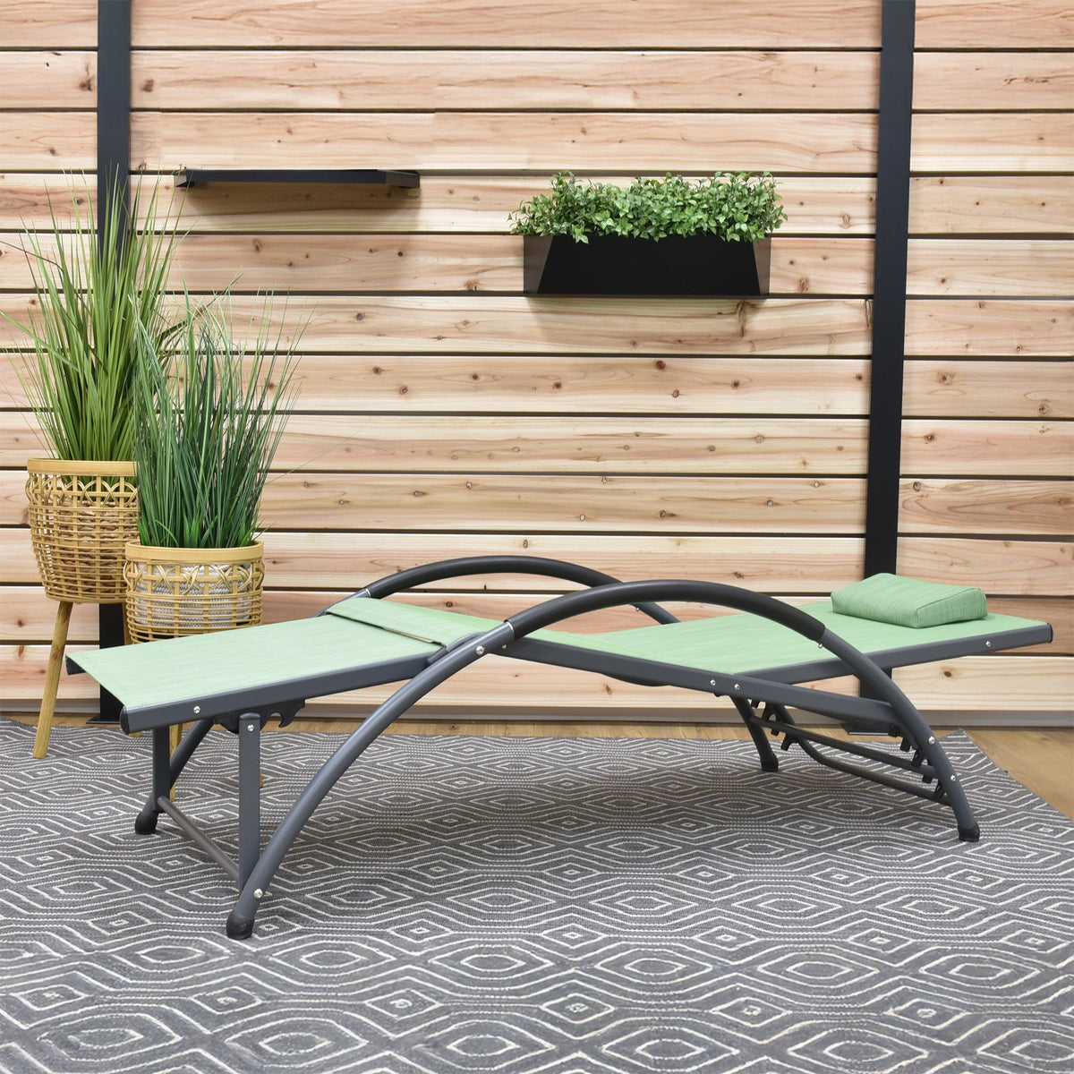 Vivere Dockside Phifer & Aluminum Sun Lounger - Olive Grove