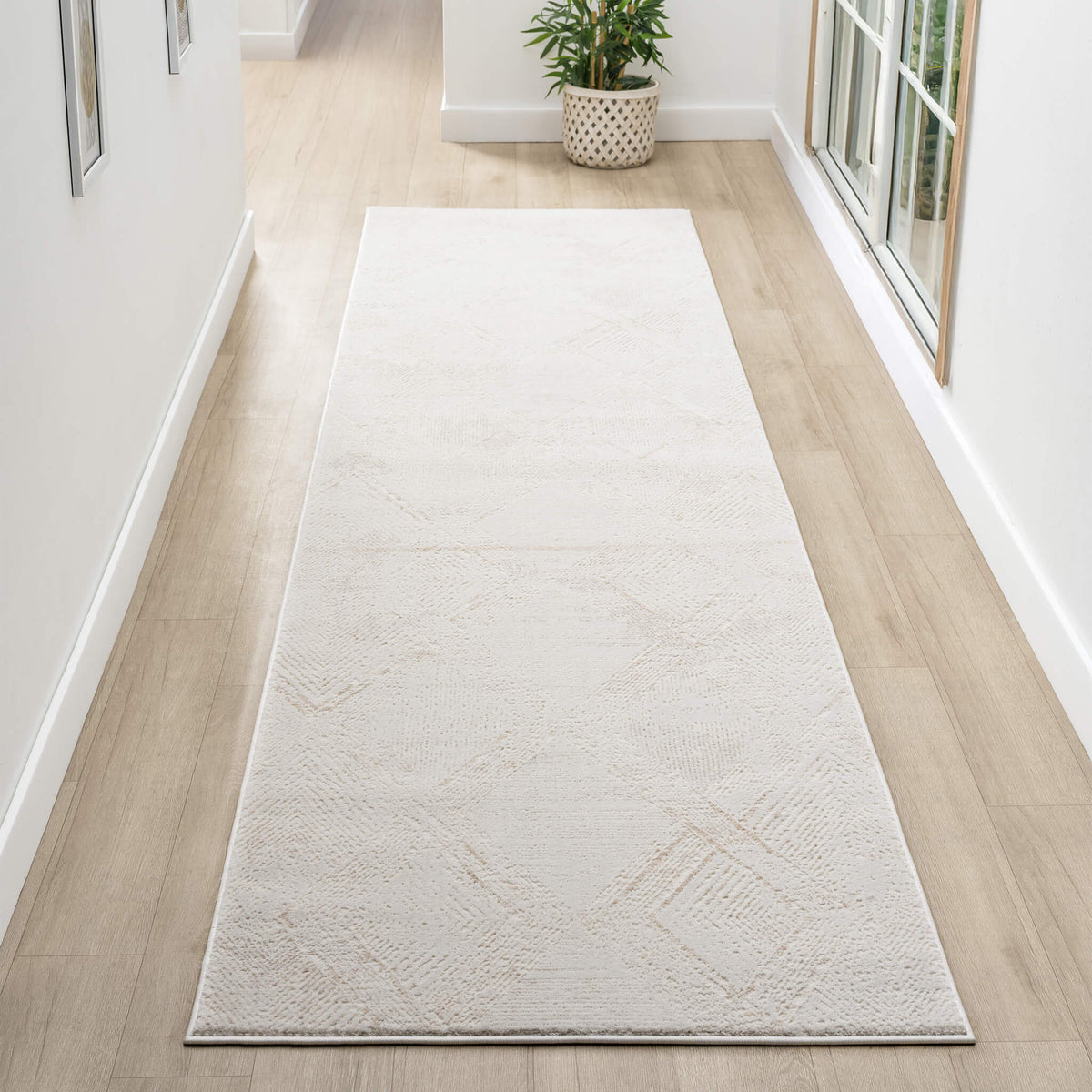 Luxley 592 Pearl Modern Hallway Runner