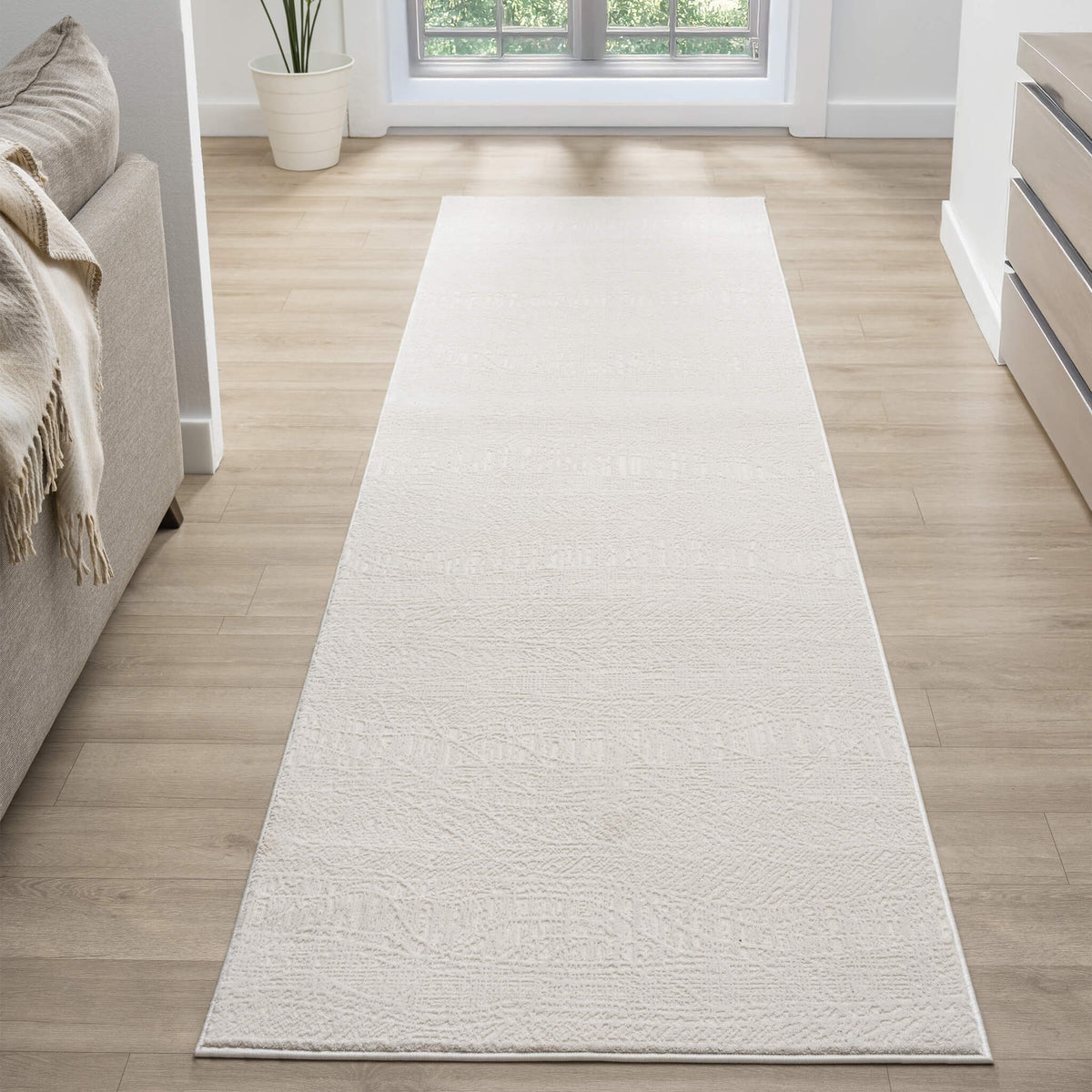 Luxley 595 Mist Modern Hallway Runner