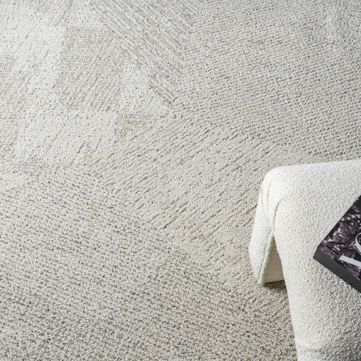 Nature 499 Pebble Modern Rug