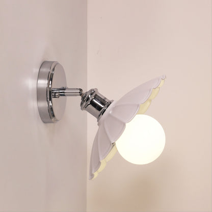 25cm Pleated Metal Shade - Brolli.25 White