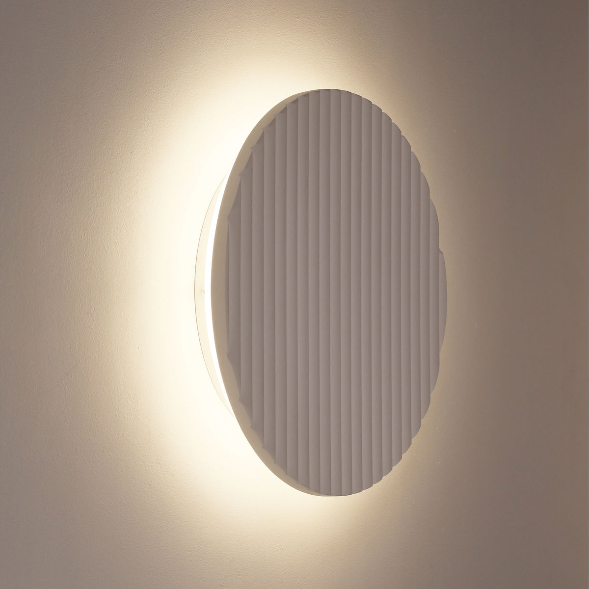 Tri-Colour LED Wall Light - Dot.25 Scalloped Plaster