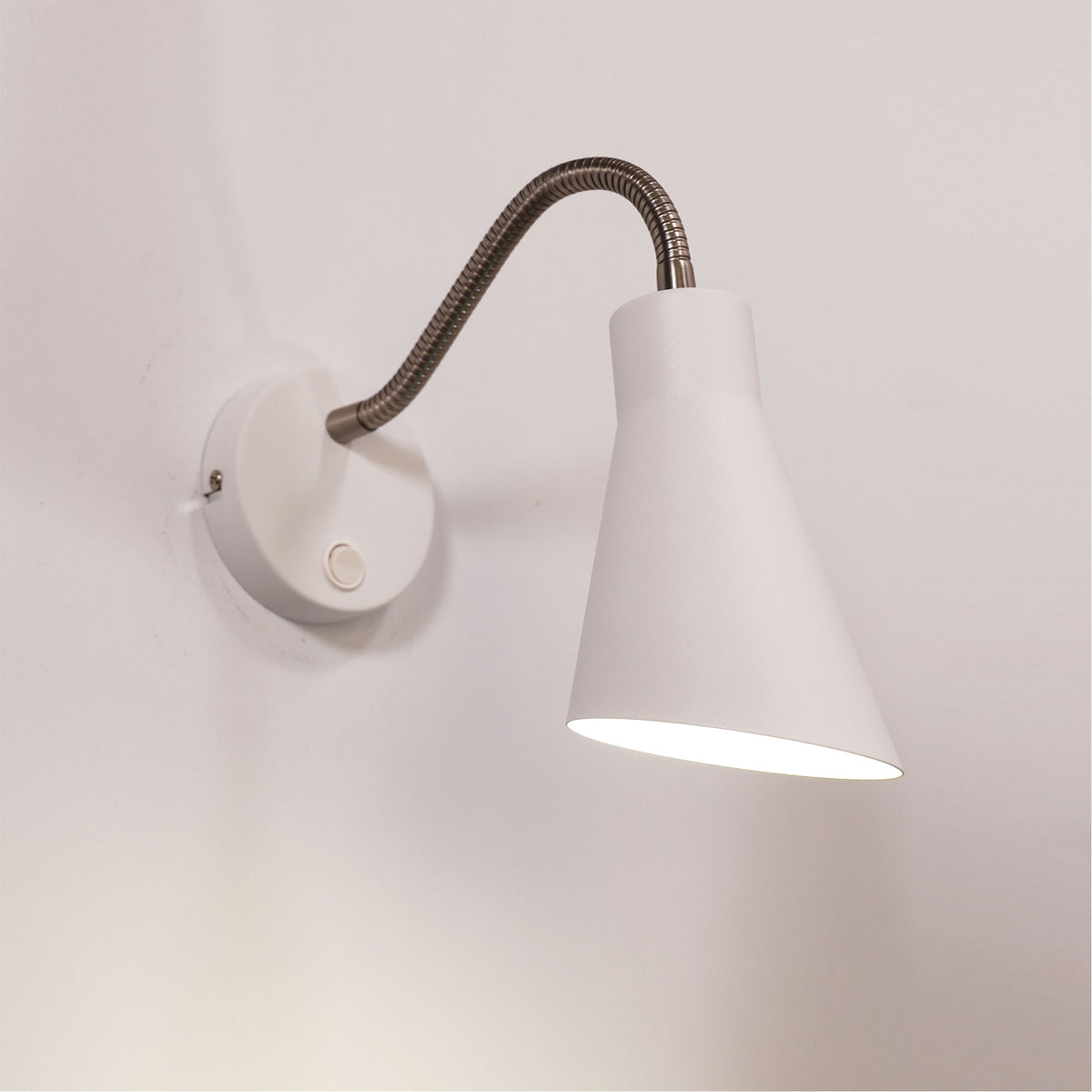 Switched Flexible Wall Light - Thor Switched White