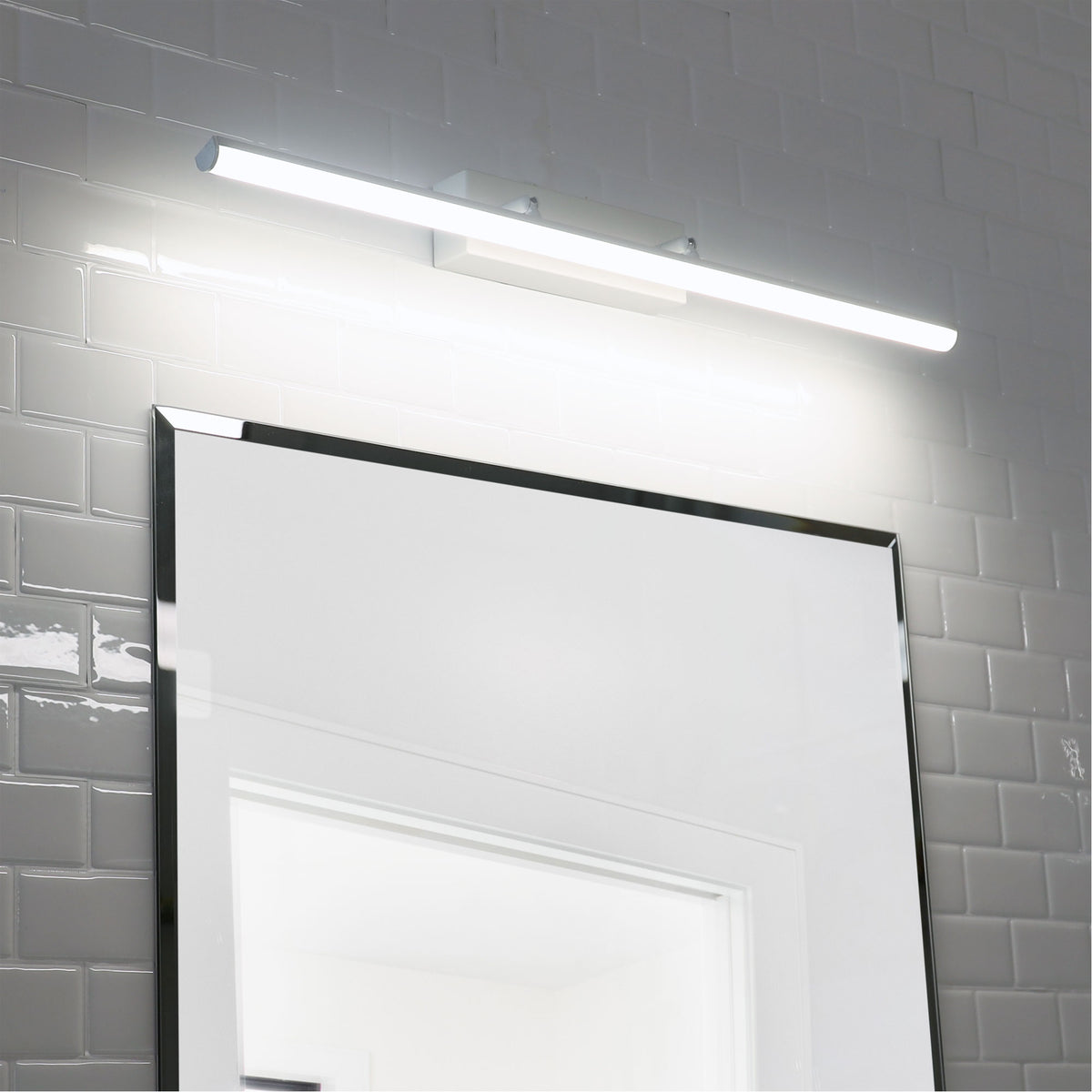 IP44 Tricolour LED Vanity Light - Kari.60 White