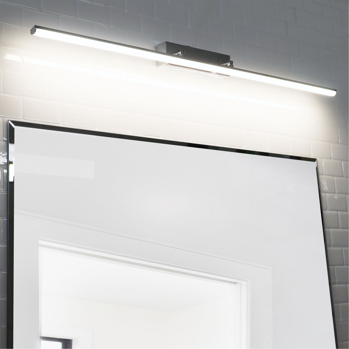 IP44 Tricolour LED Vanity Light - Kari.90 Chrome