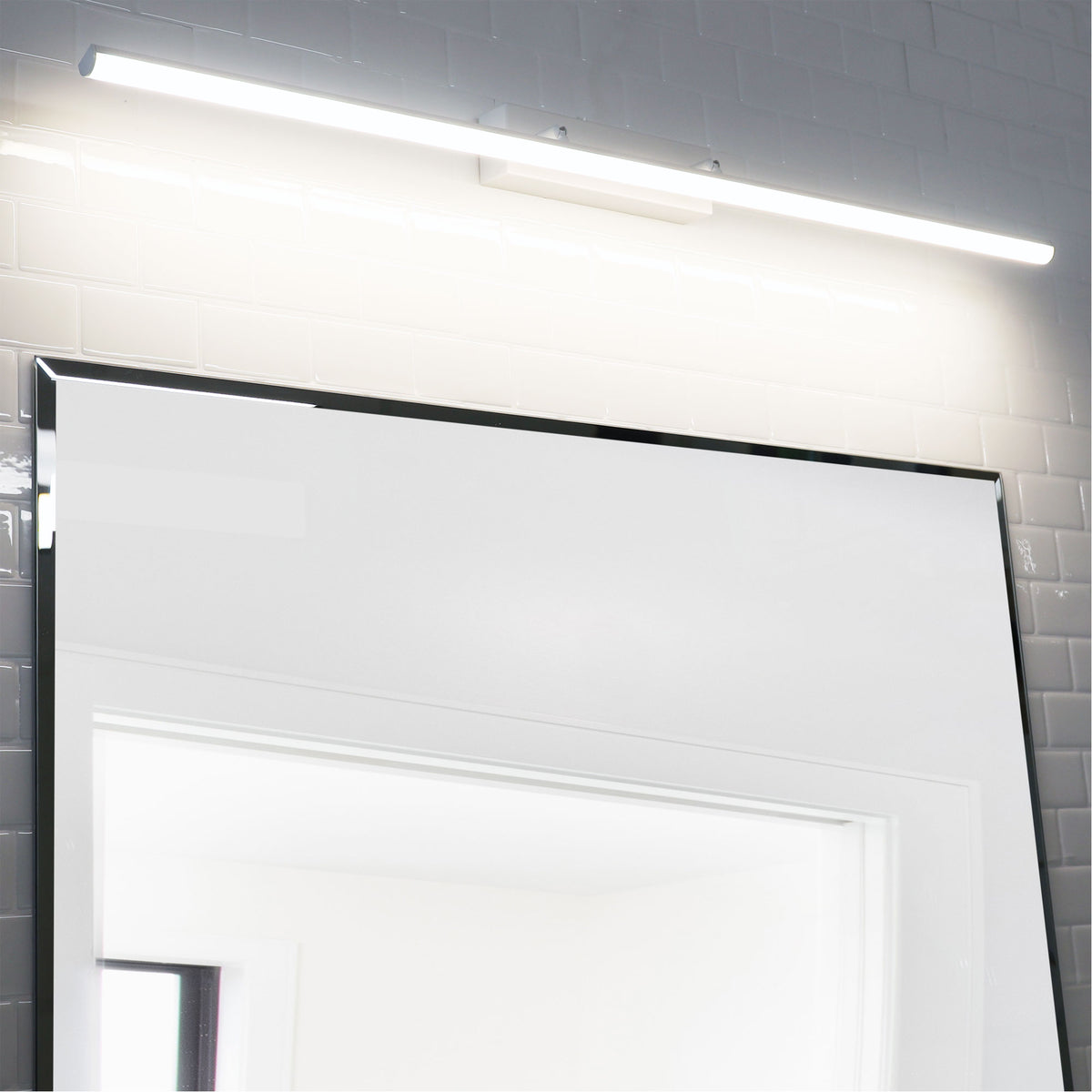 IP44 Tricolour LED Vanity Light - Kari.90 White