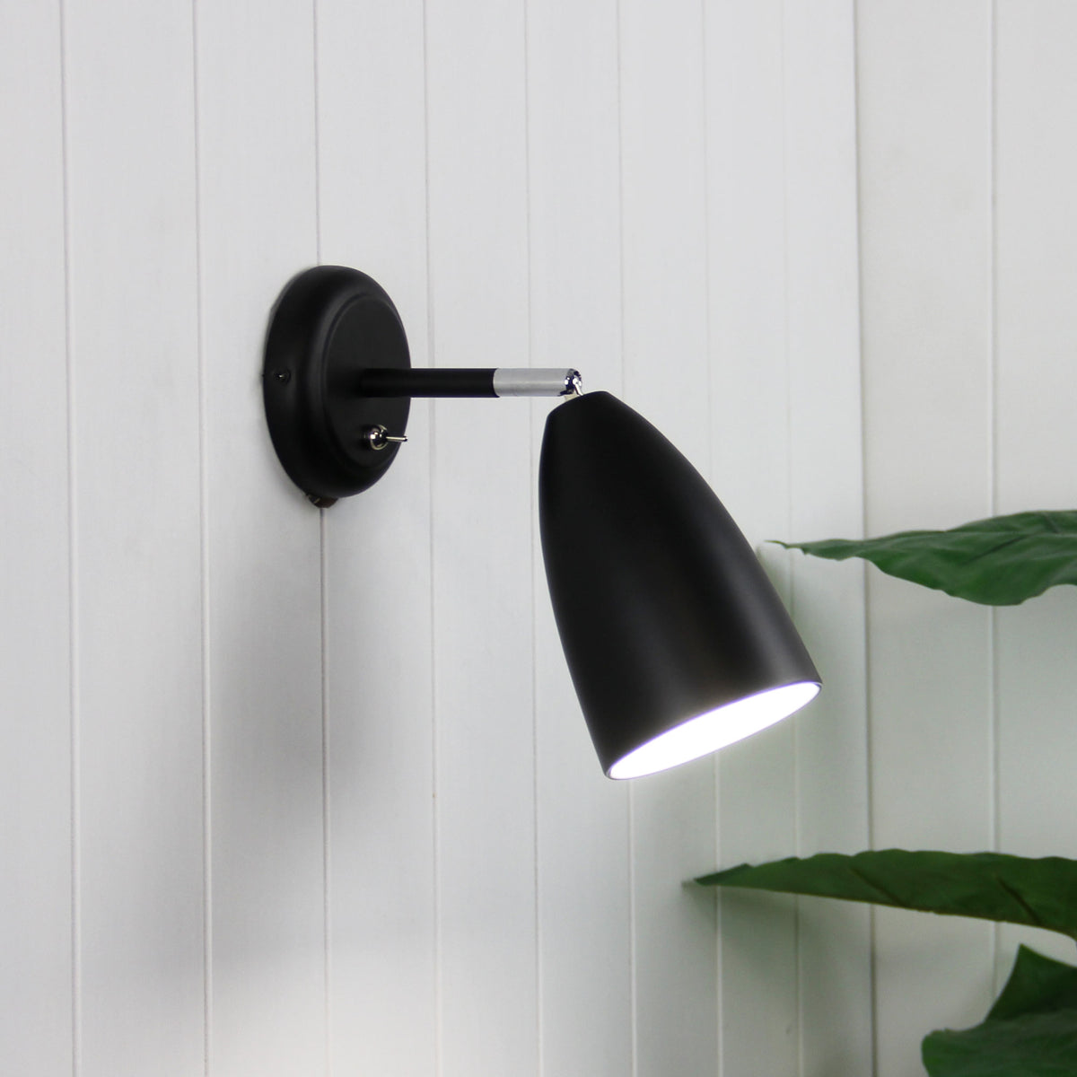 Adjustable Wall Light - Salem W Switch