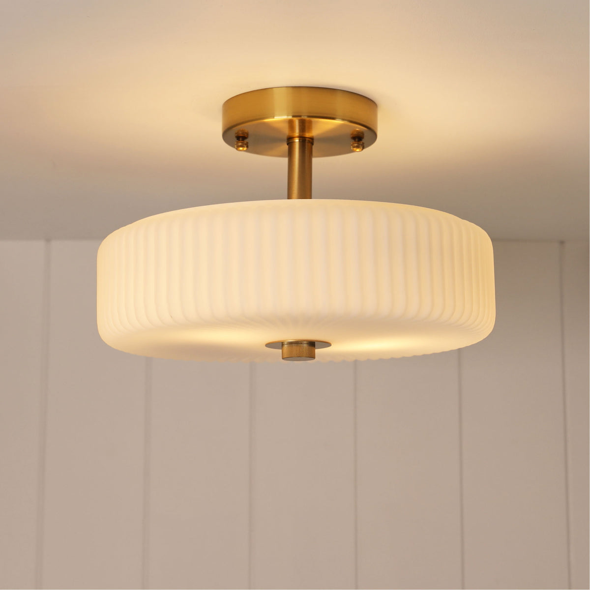 Ribbed Glass Ctc Pendant - Worth Satin Brass