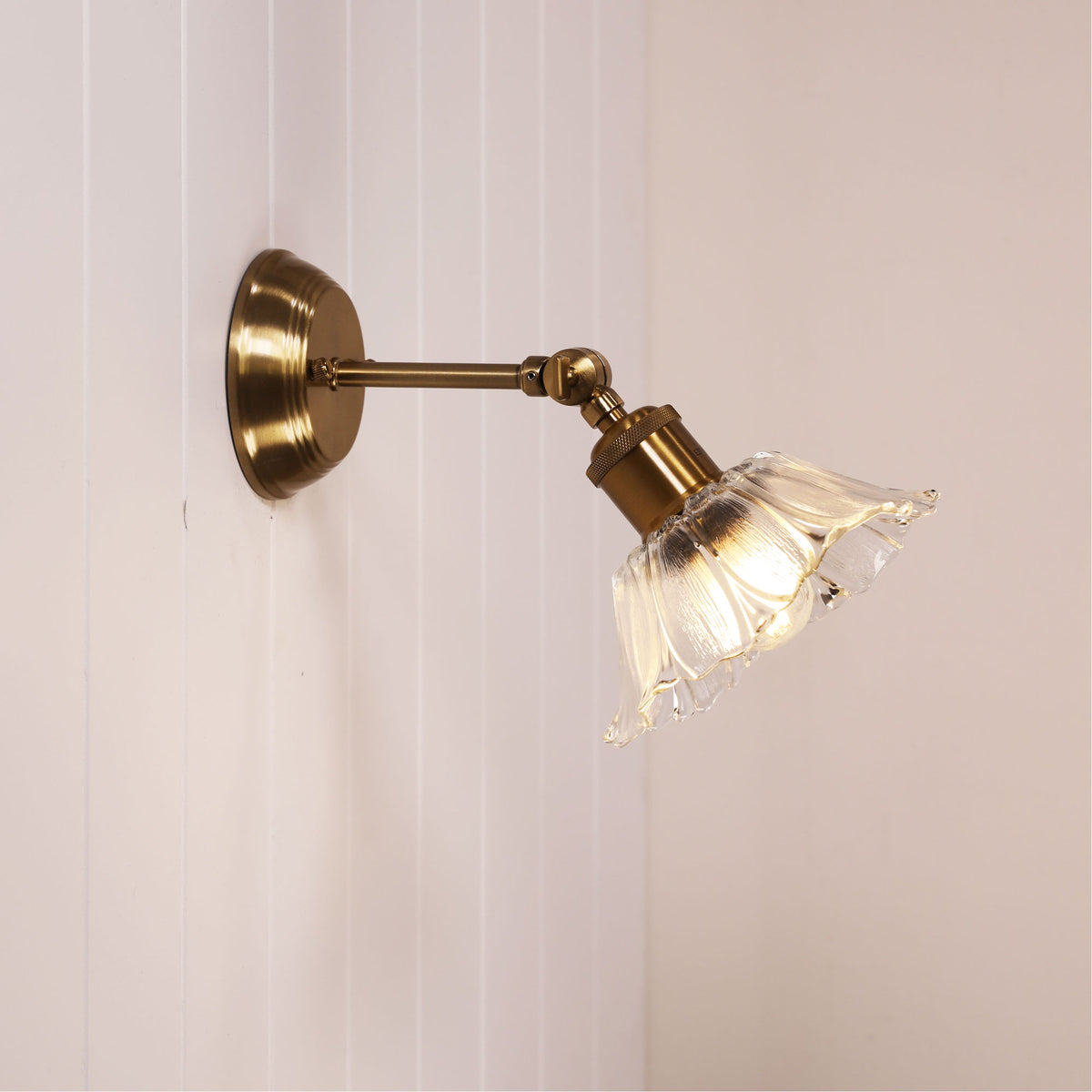 Vintage Glass Wall Light - Fleur Clear/satin Brass
