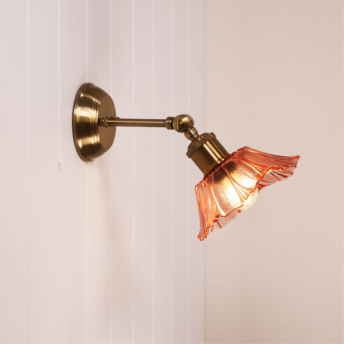 Vintage Glass Wall Light - Fleur Pink/satin Brass
