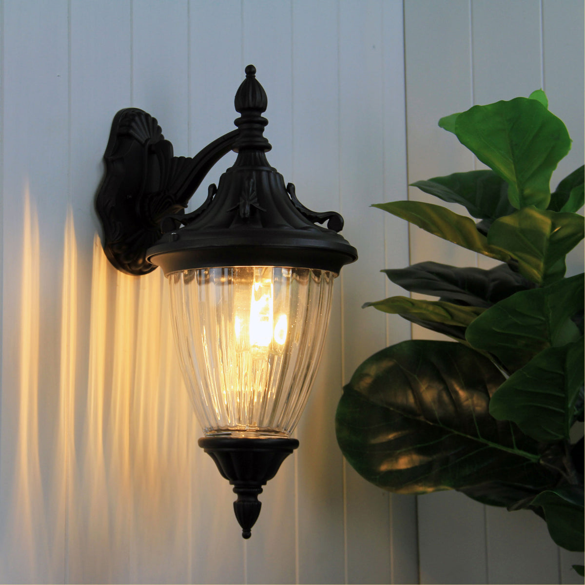 Traditional Outdoor Wall Light - Newark Down