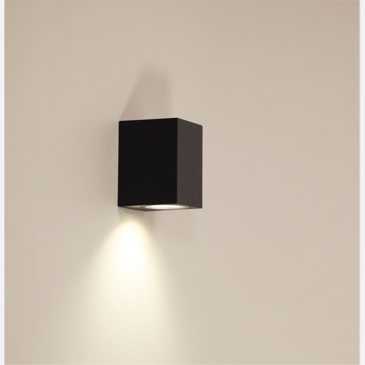 Outdoor Wall Light - Atlas Down Black