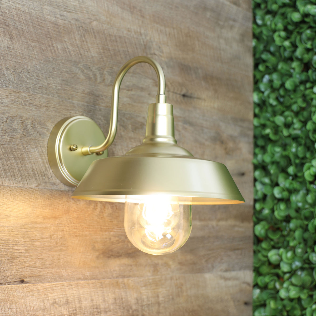 Barn Style Wall Light - Hudson Gold