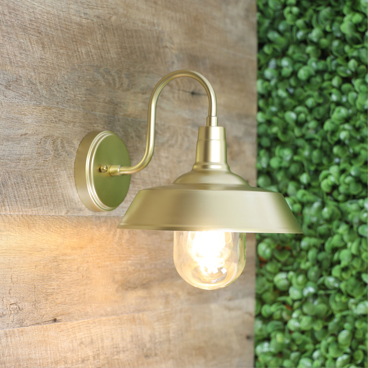 Barn Style Wall Light - Hudson Gold