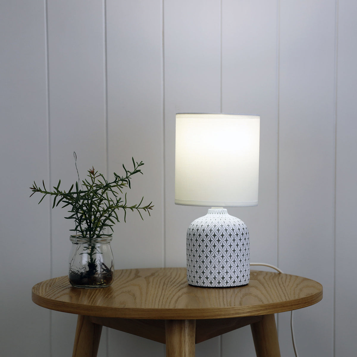 White Ceramic Table Lamp - Vera White