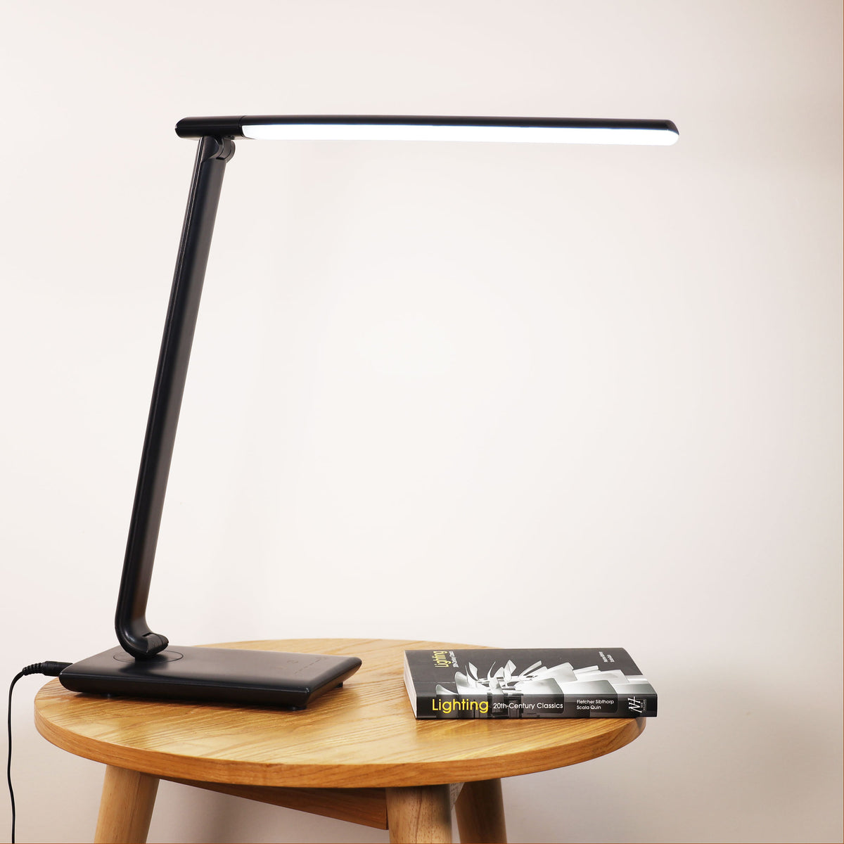 Touch Dimming LED Lamp with USB Port - Luke Black