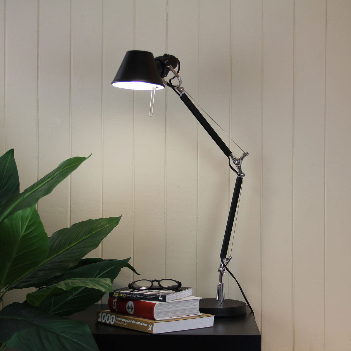 Retro Styled Adjustable Task Lamp Black - Forma Lamp Black