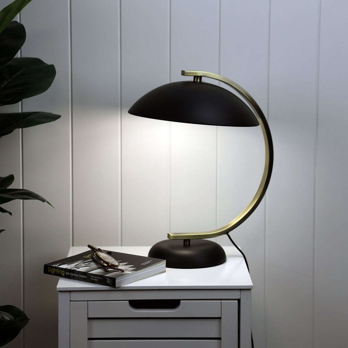 Black Antique Brass Table Lamp - Deco Antique Brass