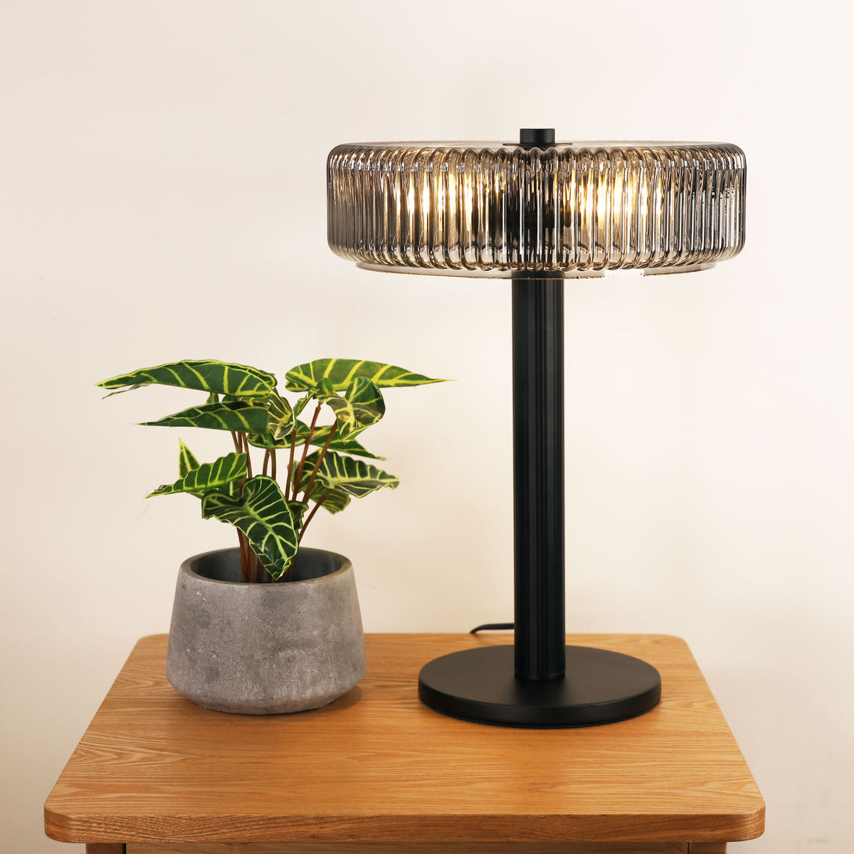 Ribbed Optic Glass Table Lamp - Gordon Black