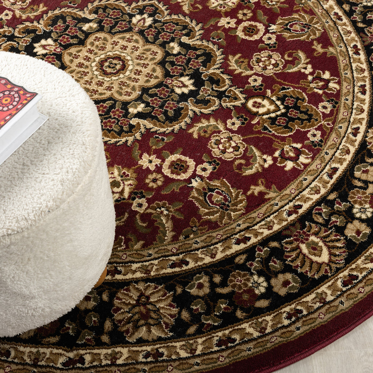 Royal 524 Red Traditional, Classic Round Rug