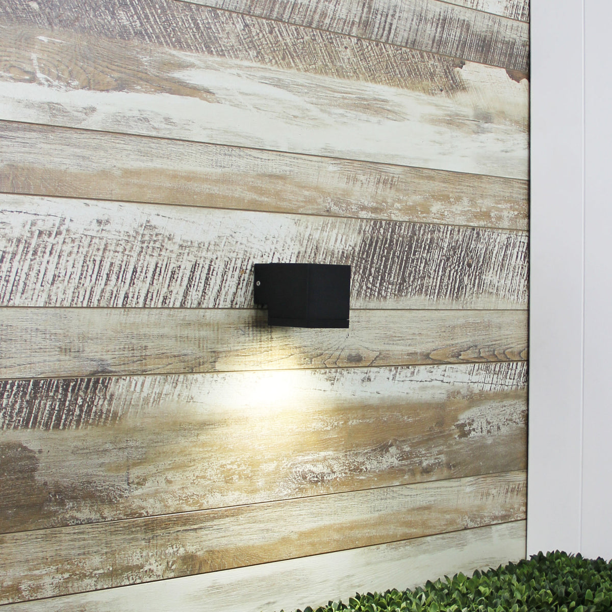 Sg Quality Outdoor Wall Light in Black - Kube Single Black