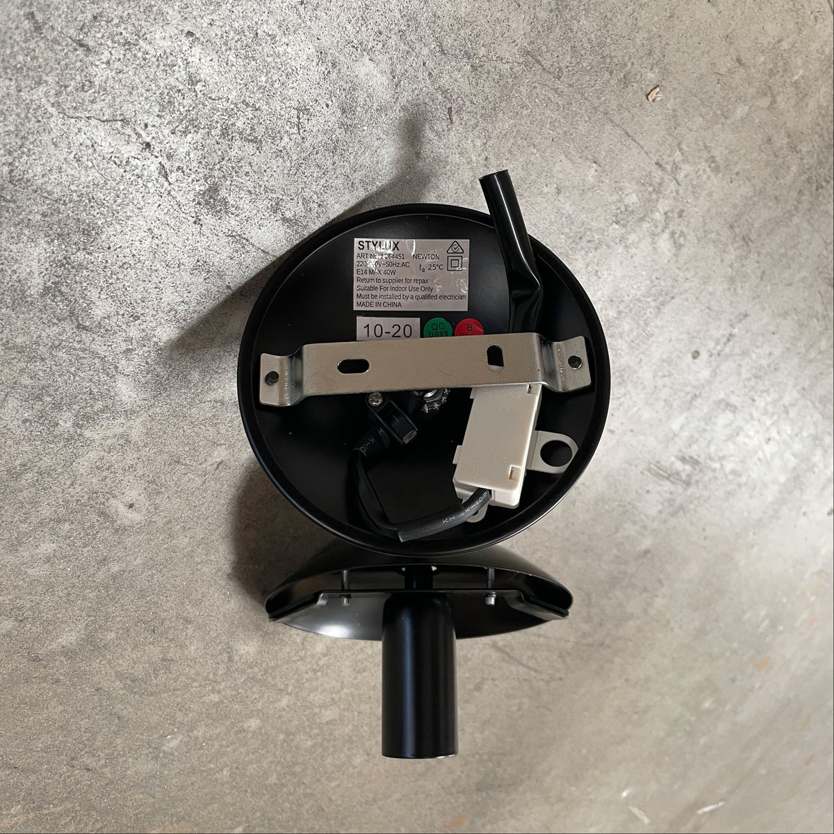 Black and Clear Glass Wall Light - Newton Wall Light Bk