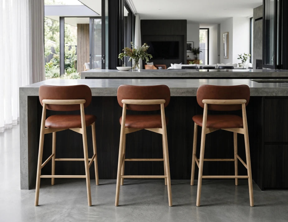 Oskar Bar Stool - Natural - Retro Brandy PU
