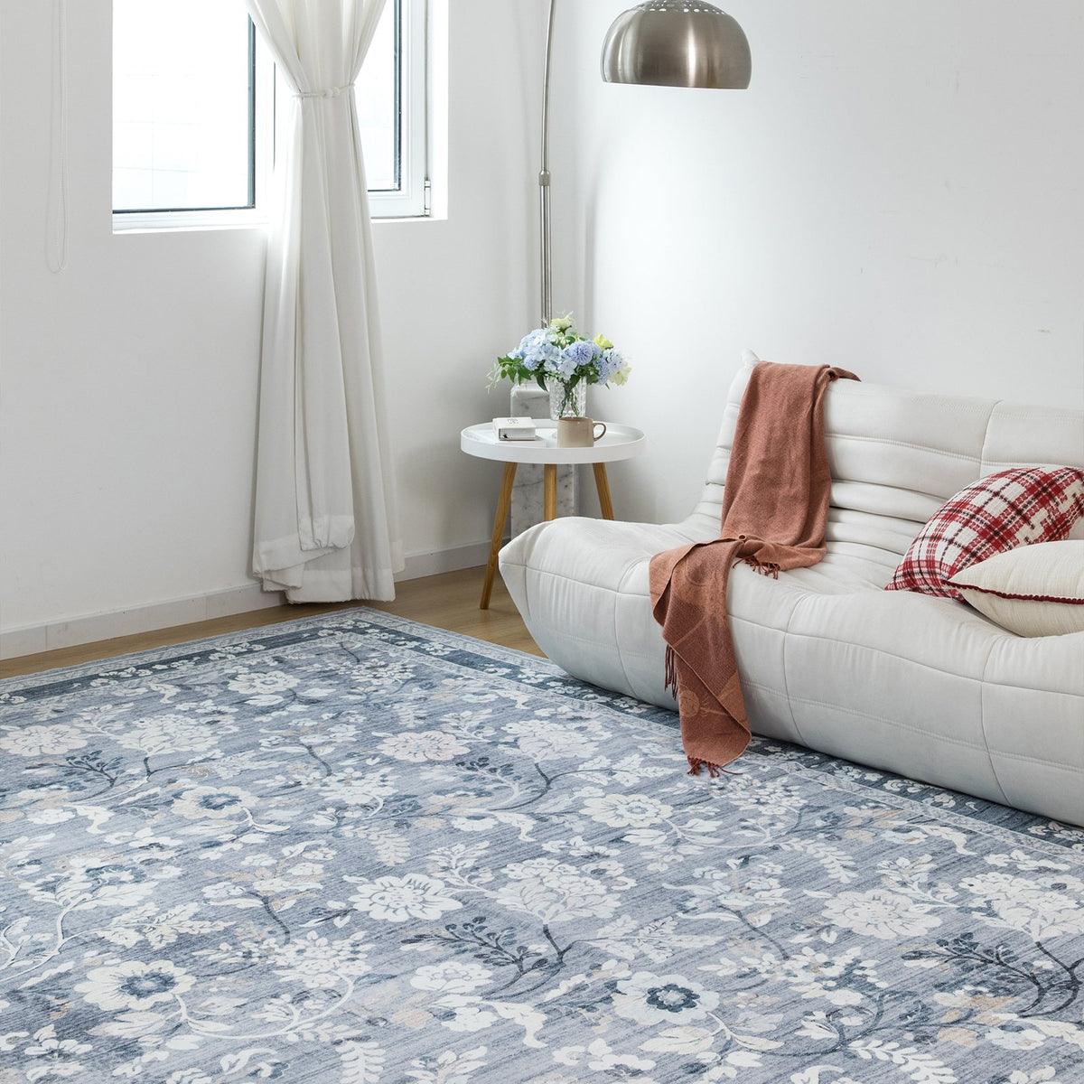 Lizzie Botanical Washable Rug - Sky Blue