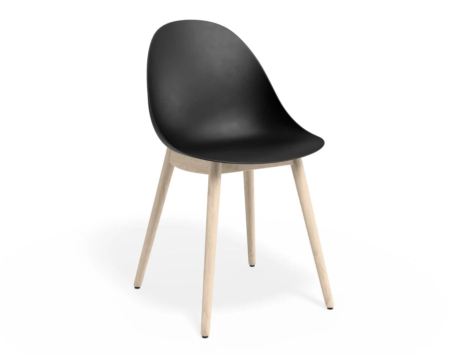 Pebble Chair Black with Shell Seat