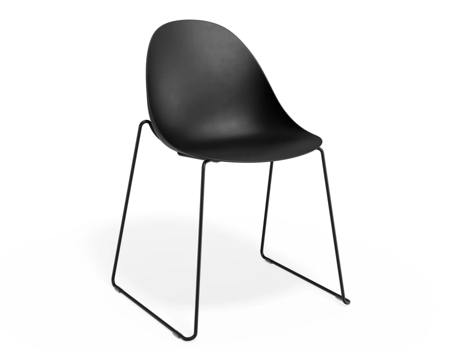 Pebble Chair Black with Shell Seat