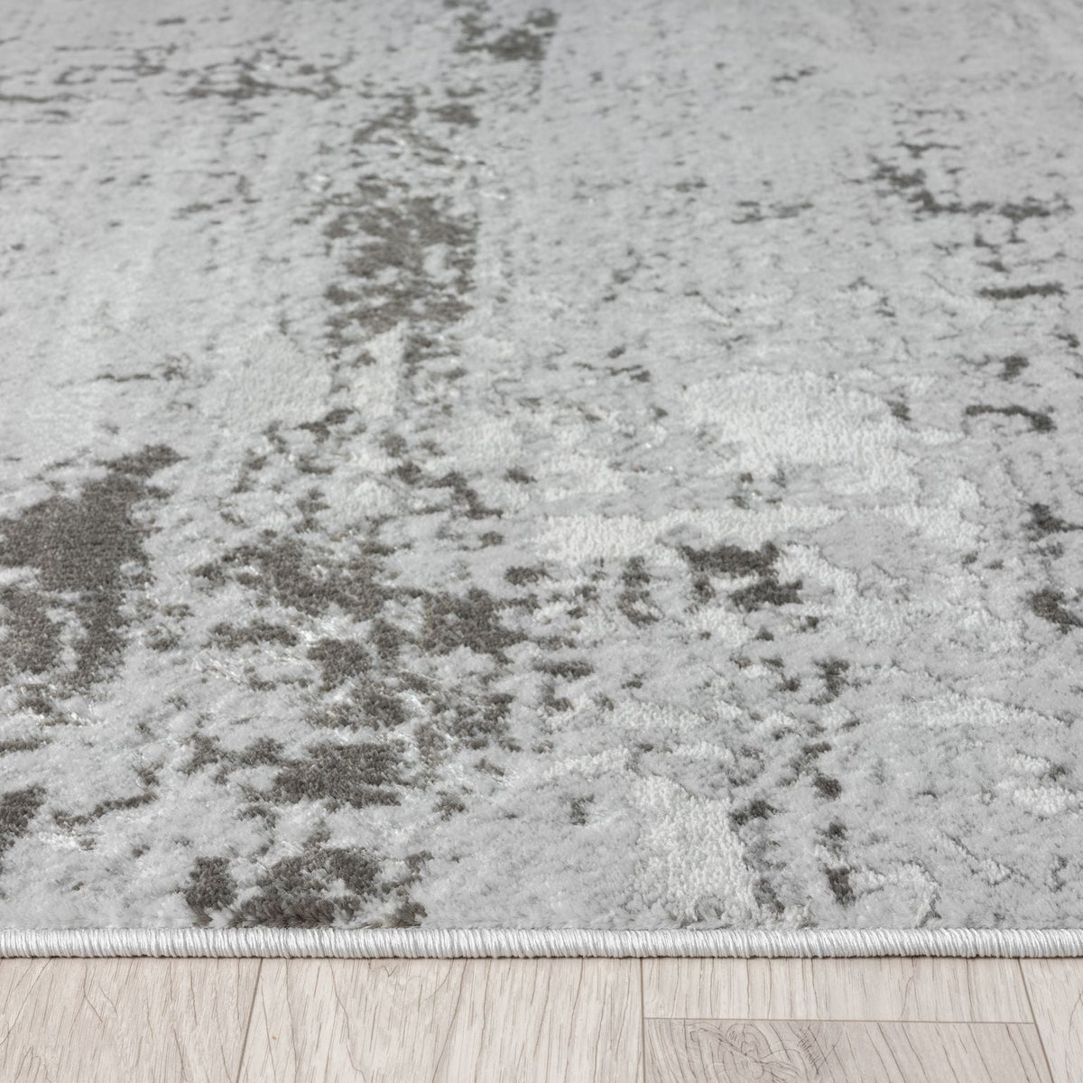 Amber 181 Silver Abstract, Geometric Rug