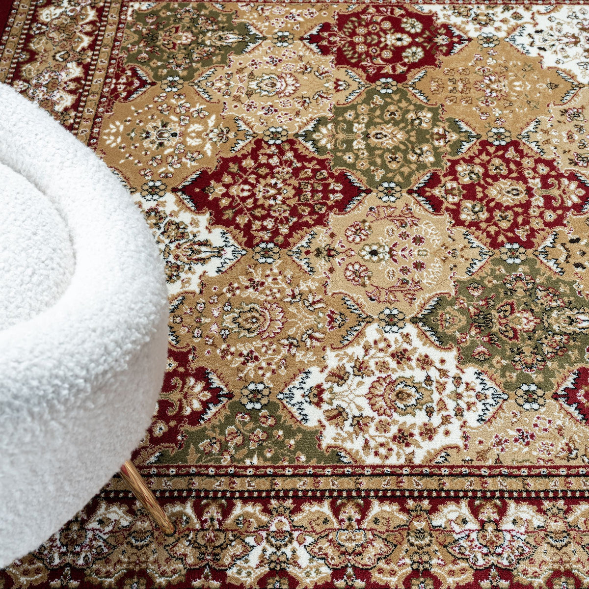 Royal 528 Red Traditional, Classic Rug