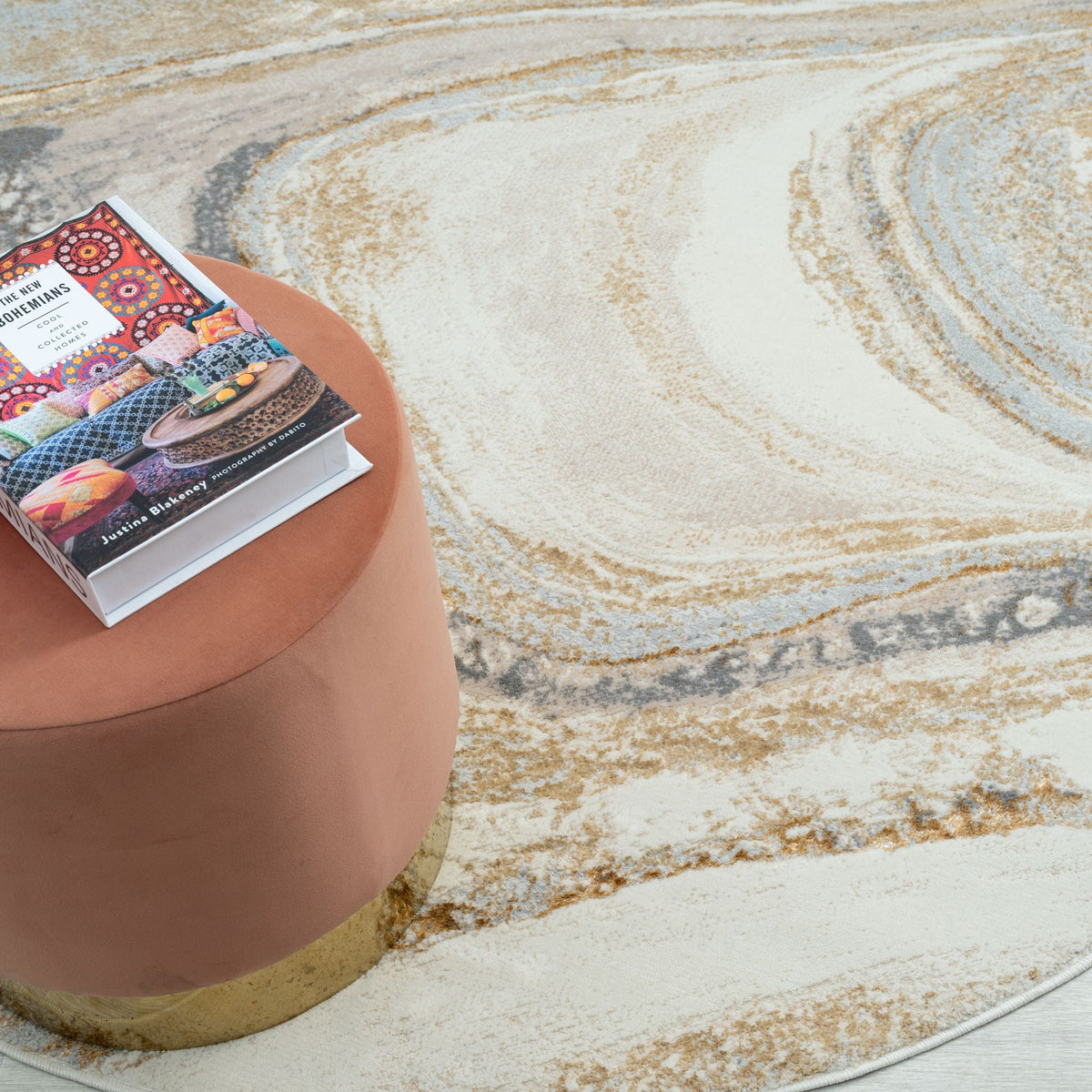 Amber 184 Sand Abstract, Geometric Round Rug