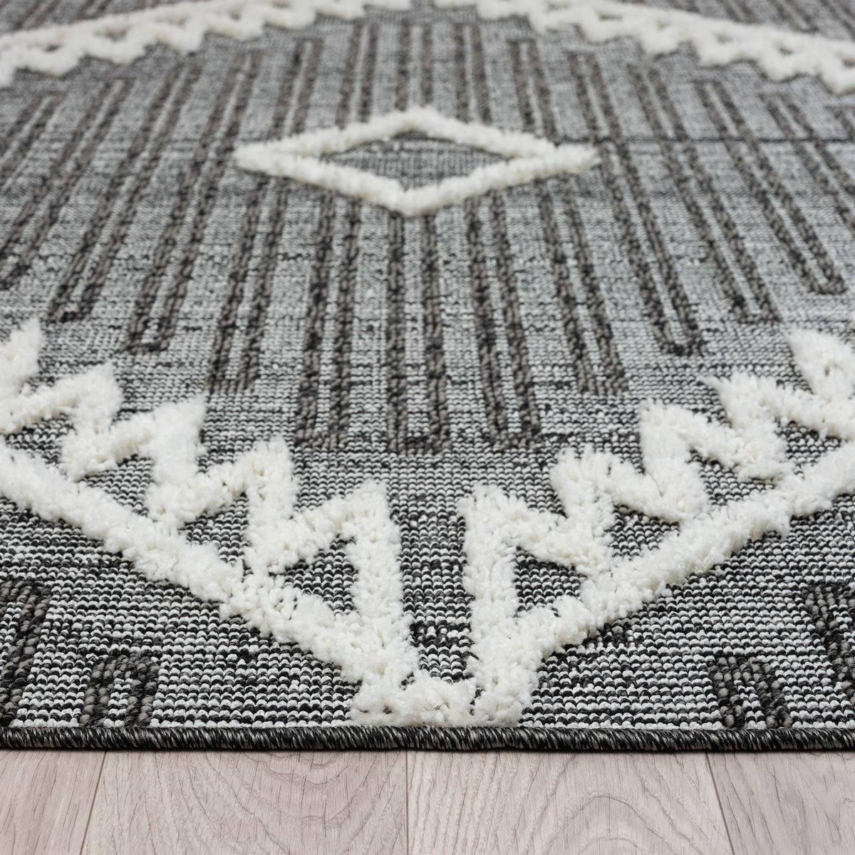 Cottage 544 Ash Geometric Rug